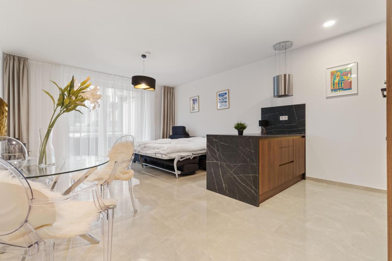 Lam Jegeho Alej - Jacuzzi - Free Parking Apartment Bratislava Exterior foto